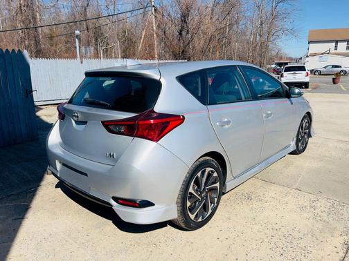 2016 Scion iM Hatchback 4D