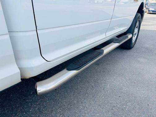 Bright White Clearcoat 2016 RAM 2500 SLT