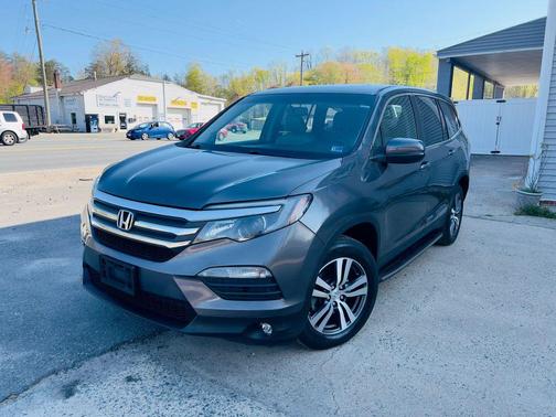 Modern Steel Metallic 2018 Honda Pilot EX-L