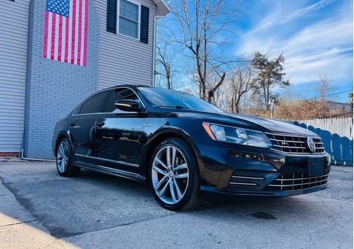 2017 Volkswagen Passat 1.8T R-Line w/Comfort