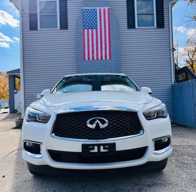 2017 INFINITI QX60 Base