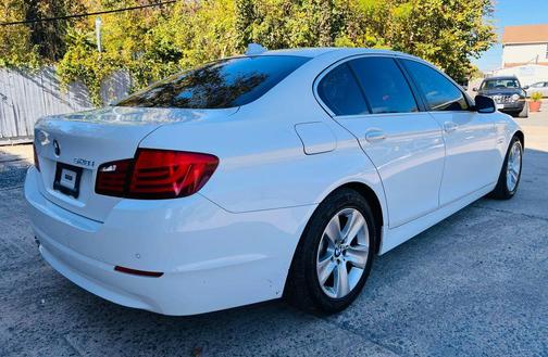 2013 BMW 528 528i Sedan 4D