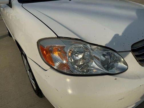 2003 Toyota Corolla LE