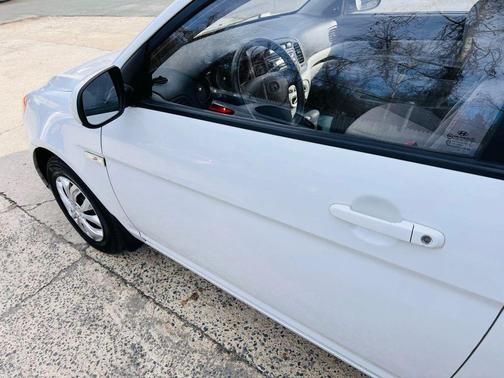 2010 Hyundai Accent GS