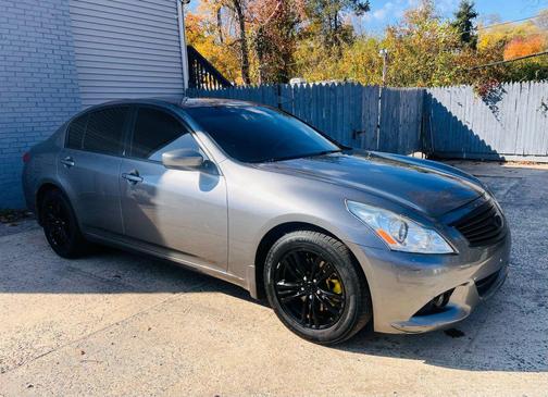 2013 INFINITI G37 Journey