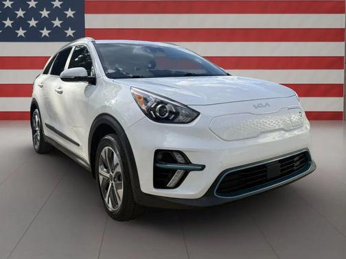 Snow White Pearl 2022 Kia Niro EV EX