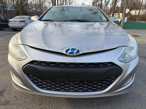 2013 Hyundai SONATA Hybrid Limited