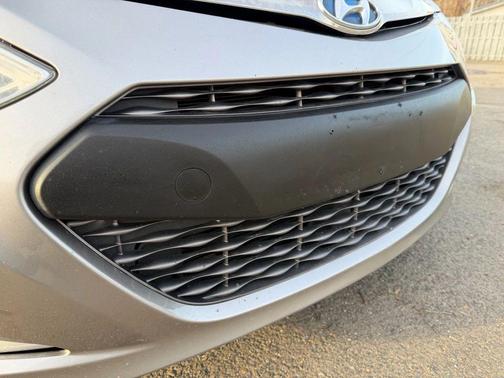 2013 Hyundai SONATA Hybrid Limited