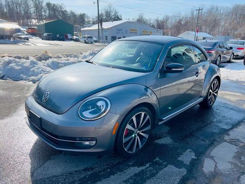 2012 Volkswagen Beetle Base