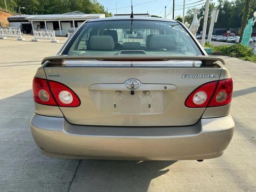 2006 Toyota Corolla LE