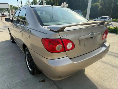 2006 Toyota Corolla LE