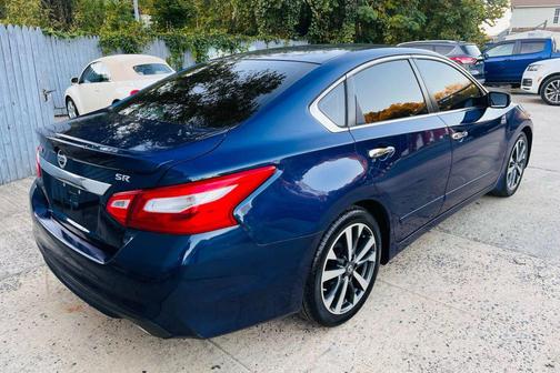 2016 Nissan Altima 2.5 SR