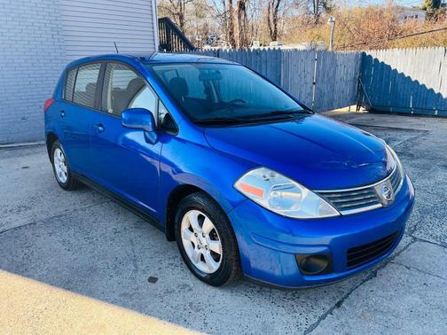 2009 Nissan Versa 1.8 SL