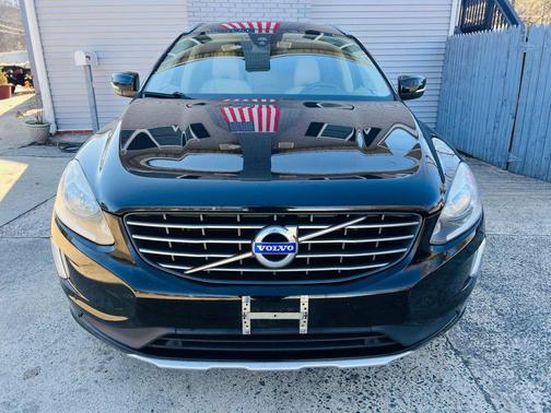 2014 Volvo XC60 T6 R-Design Premier Plus