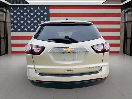 Gold 2016 Chevrolet Traverse 1LT