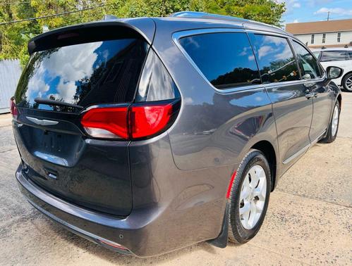 2018 Chrysler Pacifica Touring-L Plus