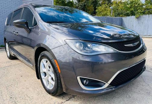 2018 Chrysler Pacifica Touring-L Plus