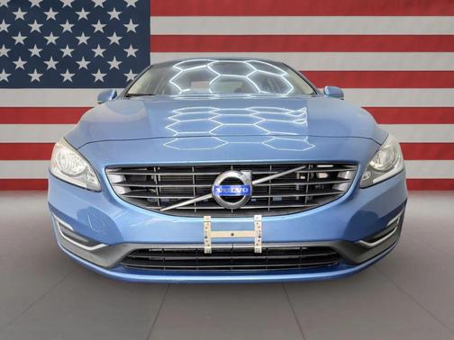 Power Blue Metallic 2014 Volvo S60 T5