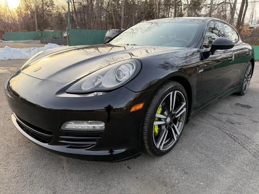 2011 Porsche Panamera 4