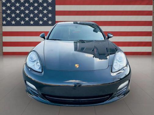 2011 Porsche Panamera 4