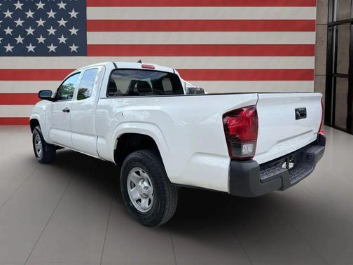 Super White 2019 Toyota Tacoma SR