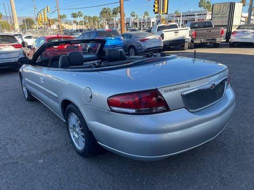 2004 Chrysler Sebring Base