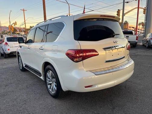 2016 INFINITI QX80 Base