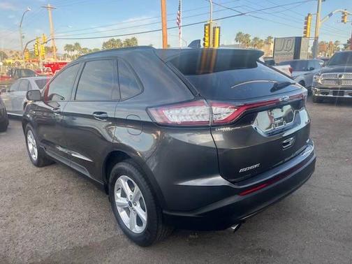 2018 Ford Edge SE
