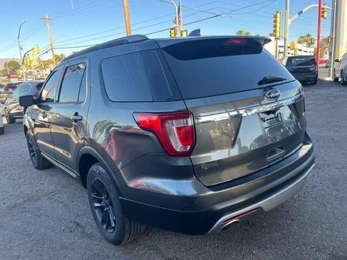 Gray 2017 Ford Explorer XLT