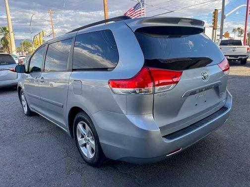 2014 Toyota Sienna LE