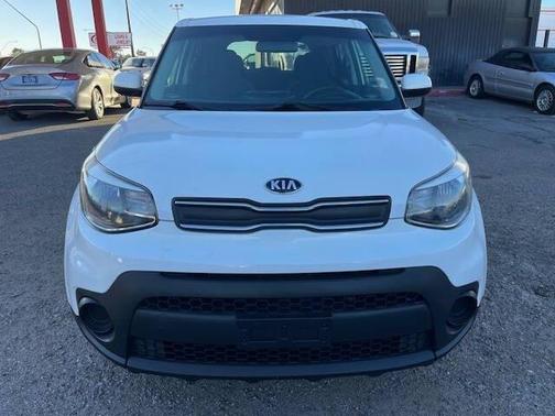 2017 Kia Soul Base