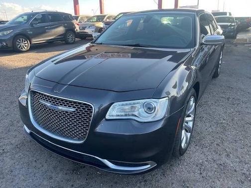 2018 Chrysler 300 Touring