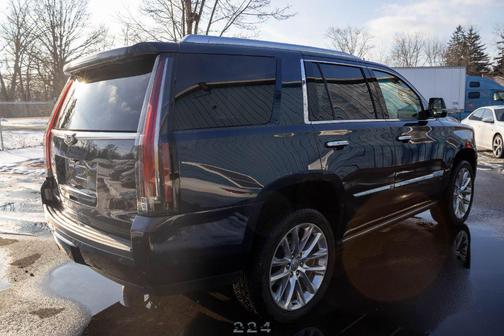 2017 Cadillac Escalade Premium Luxury