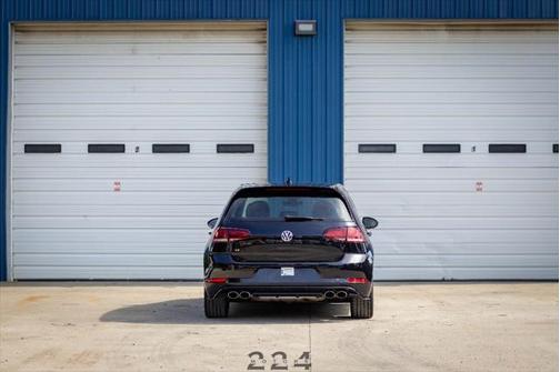 2019 Volkswagen Golf R 2.0T DSG