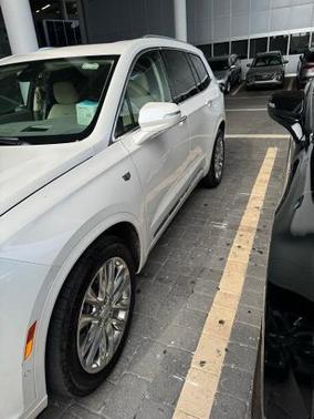2024 Cadillac XT6 Premium Luxury FWD