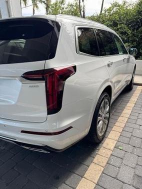 2024 Cadillac XT6 Premium Luxury FWD