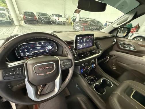 2022 GMC Yukon SLE