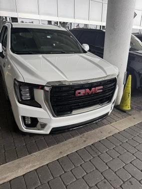 2022 GMC Yukon SLE