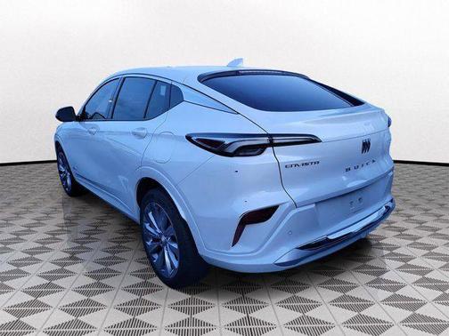White Frost Tricoat 2024 Buick Envista Avenir FWD