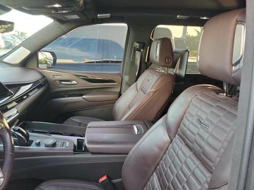 2023 Cadillac Escalade ESV Sport Platinum