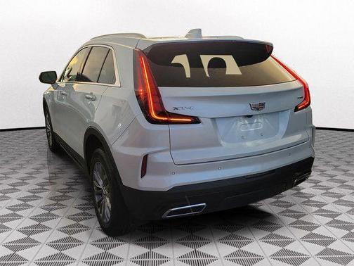 Crystal White Tricoat 2024 Cadillac XT4 Premium Luxury