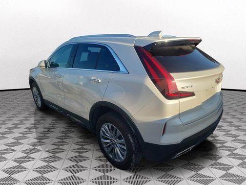 Crystal White Tricoat 2024 Cadillac XT4 Premium Luxury