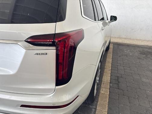 2023 Cadillac XT6 Premium Luxury FWD