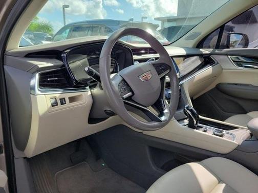 2023 Cadillac XT6 Premium Luxury FWD