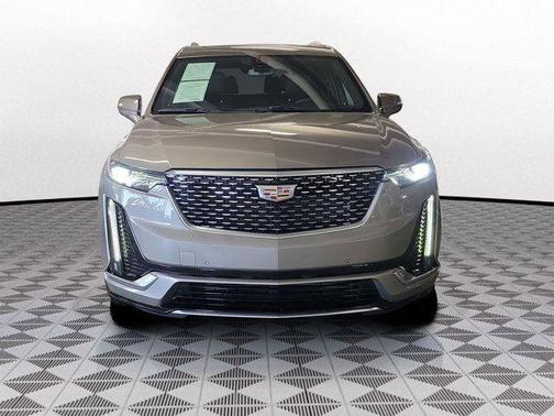 2023 Cadillac XT6 Luxury FWD