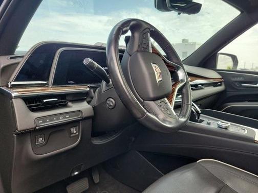 2022 Cadillac Escalade Premium Luxury