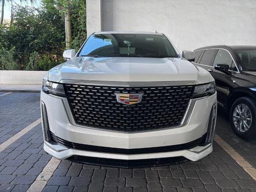 2022 Cadillac Escalade Premium Luxury