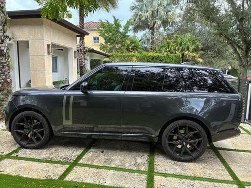 2023 Land Rover Range Rover P530 SE