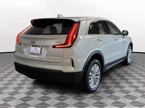 2024 Cadillac XT4 Luxury