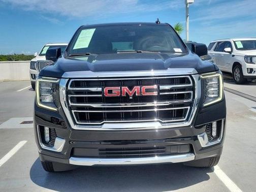 2022 GMC Yukon SLT